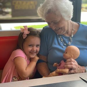 Meet your Posher, Lynn